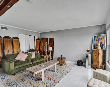3000 E Sunrise Boulevard - Photo Thumbnail 17