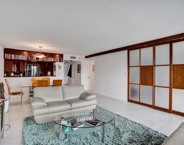 3000 E Sunrise Boulevard - Photo Thumbnail 12