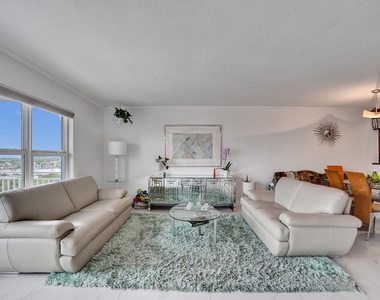 3000 E Sunrise Boulevard - Photo Thumbnail 23