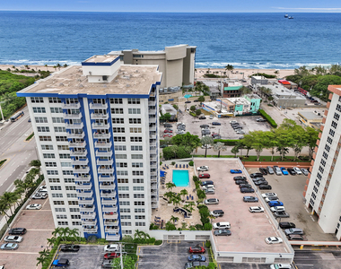 3000 E Sunrise Boulevard - Photo Thumbnail 3