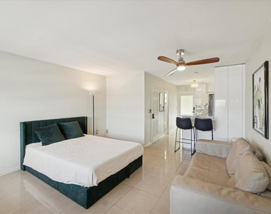 851 Meridian Avenue - Photo Thumbnail 5