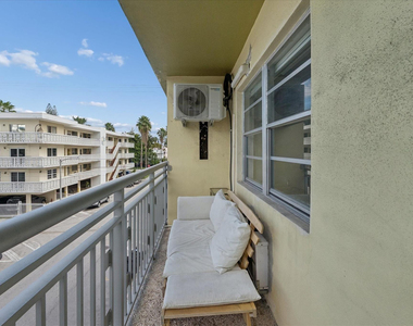 851 Meridian Avenue - Photo Thumbnail 9