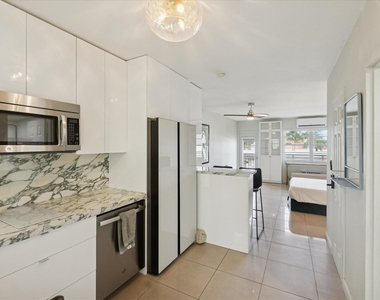 851 Meridian Avenue - Photo Thumbnail 1