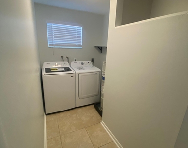 1317 Willow Road - Photo Thumbnail 22