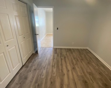 1317 Willow Road - Photo Thumbnail 20