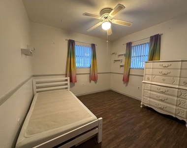 7000 Sw 11th Street - Photo Thumbnail 30