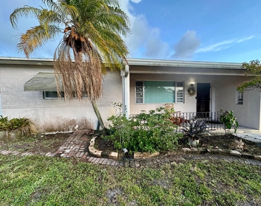7000 Sw 11th Street - Photo Thumbnail 1