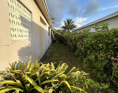7000 Sw 11th Street - Photo Thumbnail 7