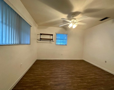 7000 Sw 11th Street - Photo Thumbnail 25