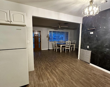 7000 Sw 11th Street - Photo Thumbnail 16