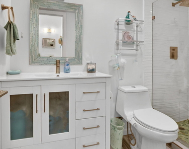 1050 Nw 13th Street - Photo Thumbnail 21