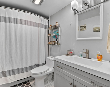 1050 Nw 13th Street - Photo Thumbnail 20