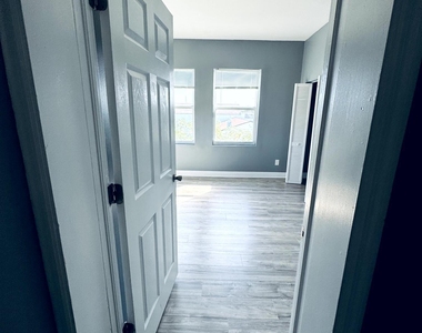 1401 Division Avenue - Photo Thumbnail 16