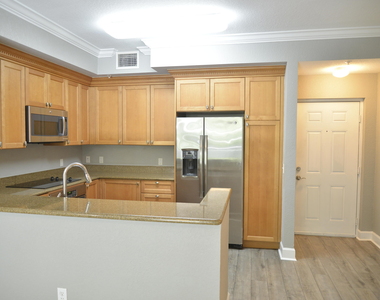 1660 Renaissance Commons Boulevard - Photo Thumbnail 8