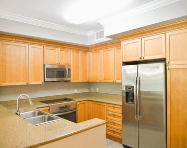 1660 Renaissance Commons Boulevard - Photo Thumbnail 3