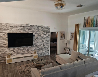 376 Sw Tulip Boulevard - Photo Thumbnail 33
