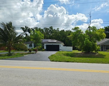 376 Sw Tulip Boulevard - Photo Thumbnail 2