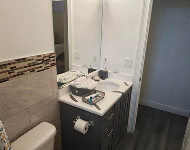 376 Sw Tulip Boulevard - Photo Thumbnail 4