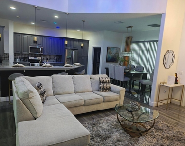 376 Sw Tulip Boulevard - Photo Thumbnail 23