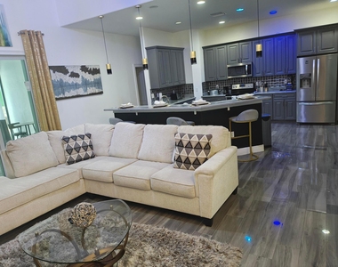 376 Sw Tulip Boulevard - Photo Thumbnail 21