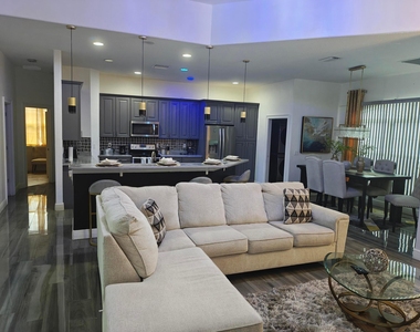 376 Sw Tulip Boulevard - Photo Thumbnail 29