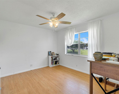 201 S Golf Boulevard - Photo Thumbnail 8
