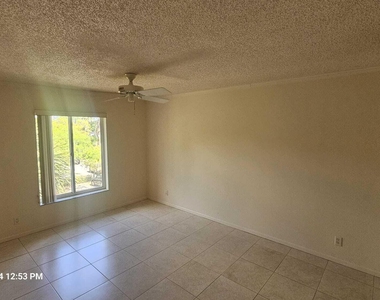 2500 Se Anchorage Cove - Photo Thumbnail 12