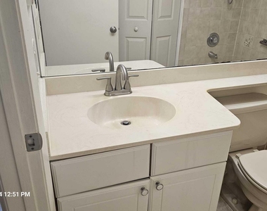 2500 Se Anchorage Cove - Photo Thumbnail 11