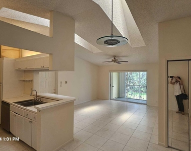 2500 Se Anchorage Cove - Photo Thumbnail 4