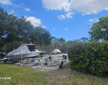2500 Se Anchorage Cove - Photo Thumbnail 33