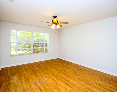 10882 Sw Dardanelle Drive - Photo Thumbnail 4