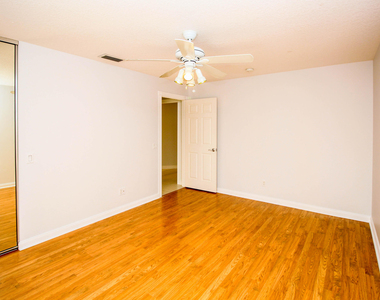 10882 Sw Dardanelle Drive - Photo Thumbnail 12