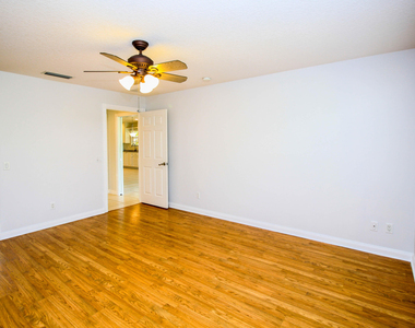 10882 Sw Dardanelle Drive - Photo Thumbnail 5