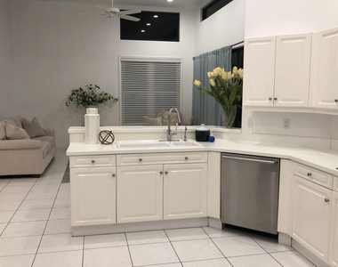 2771 Nw 49th Street - Photo Thumbnail 16