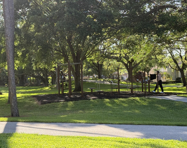 2771 Nw 49th Street - Photo Thumbnail 8