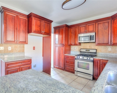 6153 Orvieto Court - Photo Thumbnail 7