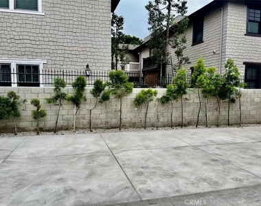 913 W 21st - Photo Thumbnail 50