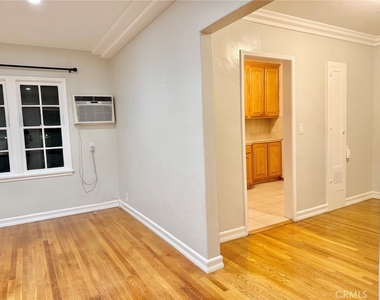 1744 Huntington Drive - Photo Thumbnail 15