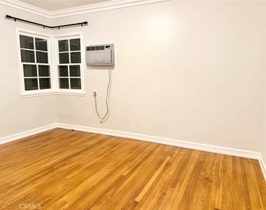 1744 Huntington Drive - Photo Thumbnail 34