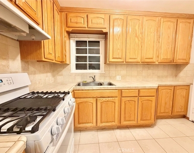 1744 Huntington Drive - Photo Thumbnail 25