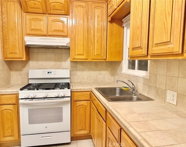 1744 Huntington Drive - Photo Thumbnail 29