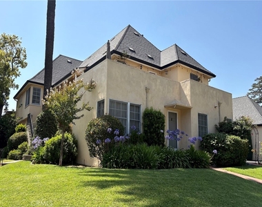 1744 Huntington Drive - Photo Thumbnail 4