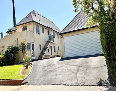 1744 Huntington Drive - Photo Thumbnail 53