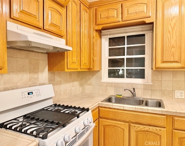 1744 Huntington Drive - Photo Thumbnail 27