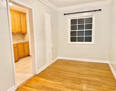 1744 Huntington Drive - Photo Thumbnail 32