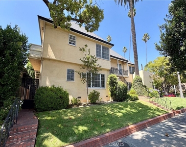 1744 Huntington Drive - Photo Thumbnail 2