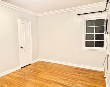 1744 Huntington Drive - Photo Thumbnail 35