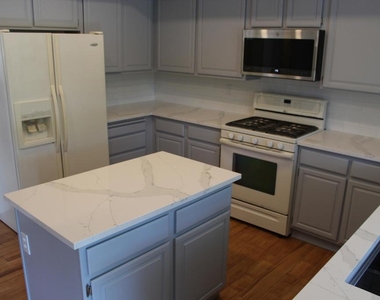 14062 Atwood Court - Photo Thumbnail 5