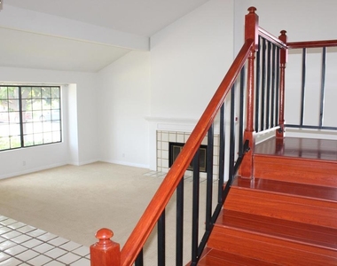 14062 Atwood Court - Photo Thumbnail 2