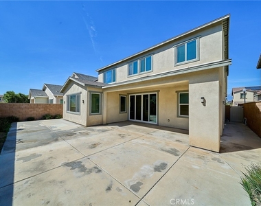 2622 E Embry Lane - Photo Thumbnail 25